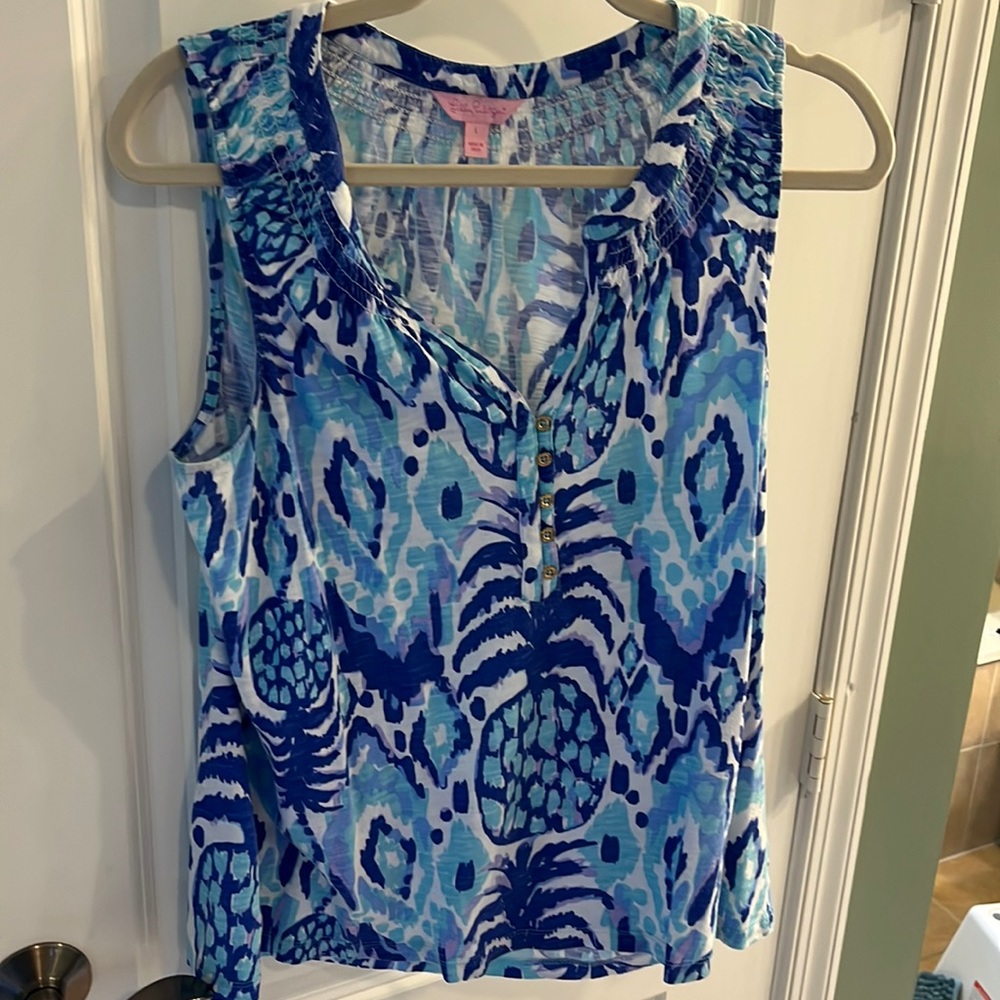 Lilly Pulitzer Essie top